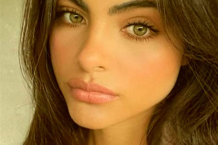Sophia, 27, a brunette green-eyed slavic companion based in Chaineux. Offering Domination, 69, Couples, Prostate Massage, Overnight. Available for incall and...