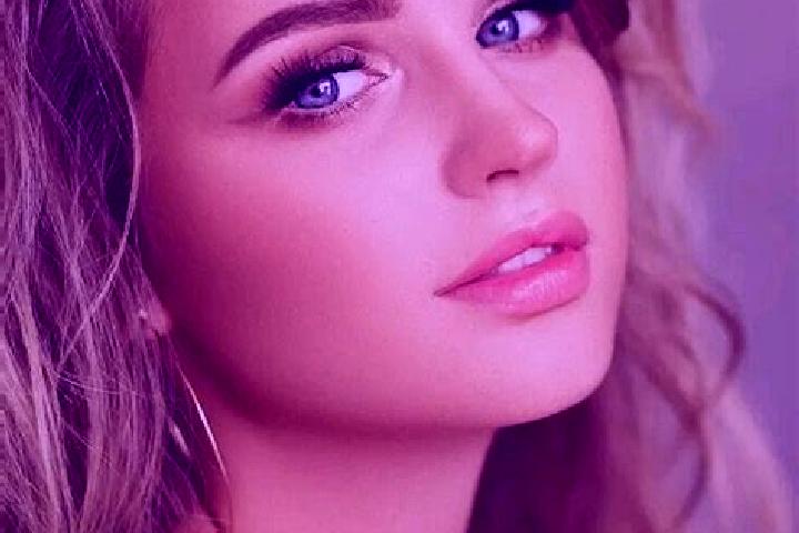 Sophia, 27, a dark blonde blue-eyed caribbean companion based in Taisha. Offering BDSM, Striptease, Fetish, Dinner Date. Available for incall and outcall, da...