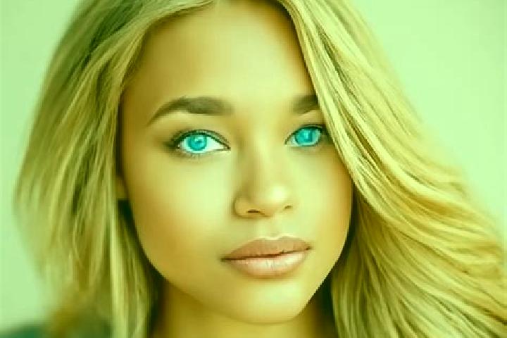 Sophia, 27, a dark blonde blue-eyed latina companion based in Vagnhaerad. Offering Erotic Massage, A-Level, CIM, Striptease. Available for incall and outcall...