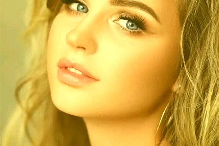 Sophia, 27, a dark blonde blue-eyed mediterranean companion based in Fombio. Offering Prostate Massage, A-Level, OWO. Available for incall and outcall, day a...