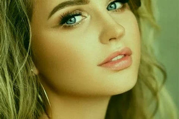 Sophia, 27, a dark blonde blue-eyed mediterranean companion based in Oosterstreek. Offering A-Level, GFE, Erotic Massage, Fetish, Prostate Massage. Available...