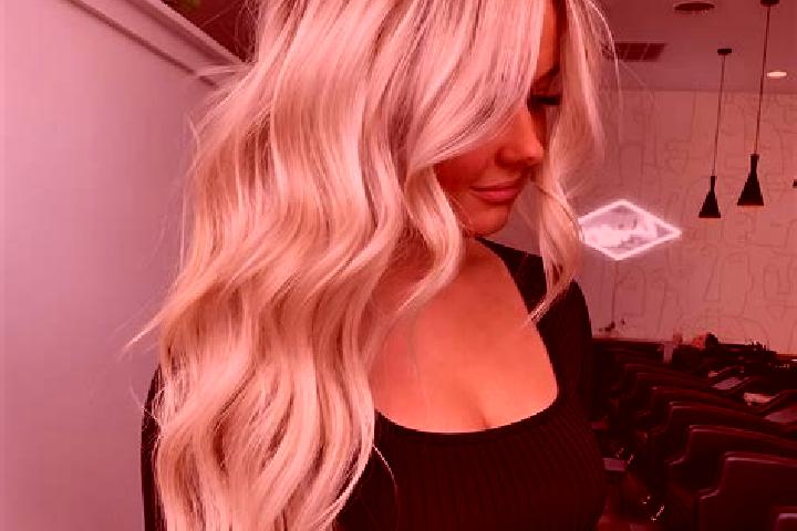Sophia, 27, a platinum blonde amber-eyed asian companion based in Valleraugue. Offering OWO, Domination, Erotic Massage, Travel Companion. Available for inca...