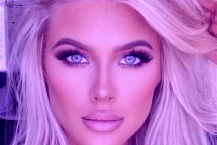 Sophia, 27, a platinum blonde amber-eyed caribbean companion based in Lomas de Rio Medio Cuatro. Offering Dinner Date, Fetish, Couples, Duos. Available for i...