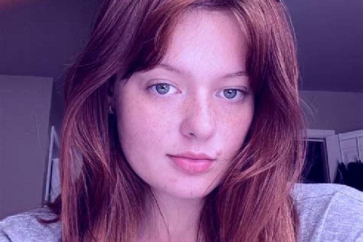 Sophia, 27, a red blue-eyed mediterranean companion based in Vista Alegre. Offering Couples, Fetish, Massage, CIM, Erotic Massage. Available for incall and o...