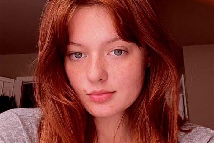 Sophia, 27, a red grey-eyed european companion based in Buliga. Offering GFE, Couples, OWO. Available for incall and outcall, day and evening dates.