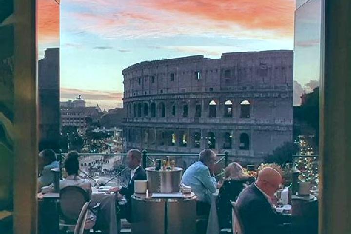Sophia, 27 — Escort in Anticoli Corrado, Italy