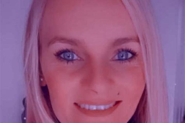 Sophia, 27 — Escort in Le Coux, France