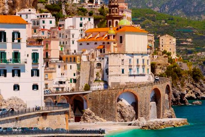 Sophia, 27 — Escort in Lusurasco, Italy