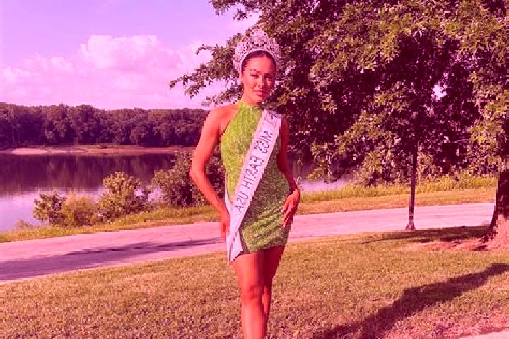 Sophia, 27 — Escort in Mullins, United States