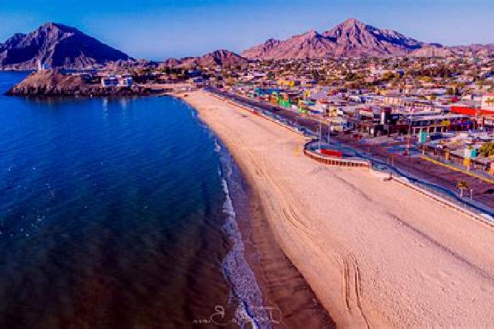 Sophia, 27 — Escort in San Felipe Santiago, Mexico