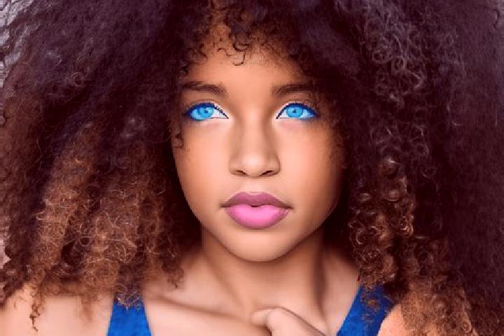 Sophia, 28, a black blue-eyed mixed companion based in Sutukung. Offering Party Girl, Erotic Massage, Travel Companion, Massage. Available for incall and out...