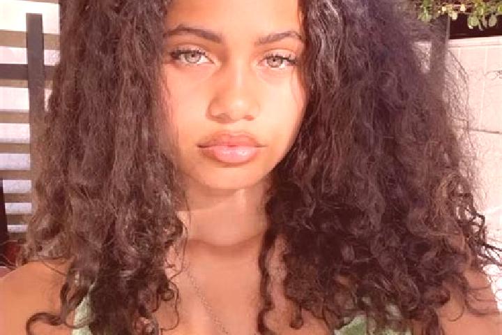 Sophia, 28, a black green-eyed mixed companion based in Garba Tula. Offering Party Girl, Couples, BDSM. Available for incall and outcall, day and evening dates.
