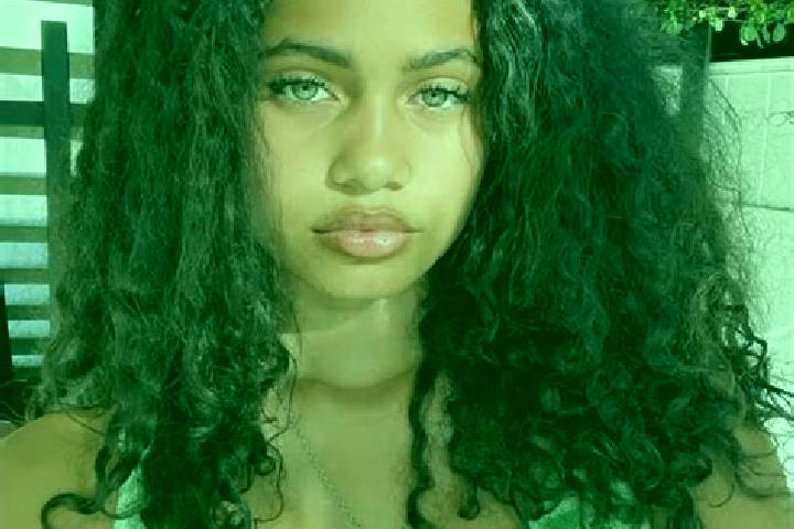 Sophia, 28, a black green-eyed mixed companion based in Mundys Corner. Offering Erotic Massage, Dinner Date, OWO, Roleplay, 69. Available for incall and outc...