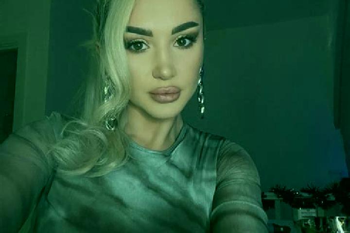 Sophia, 28, a blonde amber-eyed indian companion based in Grant City. Offering Dinner Date, GFE, Fetish, BDSM. Available for incall and outcall, overnight bo...
