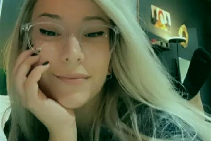 Sophia, 28, a blonde dark-eyed caribbean companion based in Tagnon. Offering Girlfriend Experience, OWO, Couples, Deep French Kissing, BDSM. Available for in...