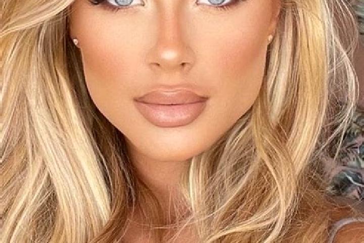 Sophia, 28, a blonde hazel-eyed latina companion based in Zhuangqiao. Offering Duos, Girlfriend Experience. Available for incall and outcall, overnight booki...