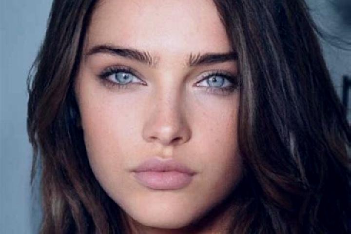 Sophia, 28, a brunette green-eyed mixed companion based in Kemajuan Tanah Ulu Tebrau. Offering Fetish, GFE, CIM. Available for incall and outcall, day and ev...