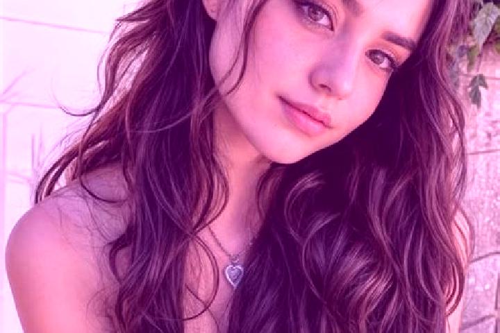 Sophia, 28, a brunette hazel-eyed mixed companion based in Pingawan. Offering CIM, Domination, Duos, Striptease. Available for incall and outcall, day and ev...