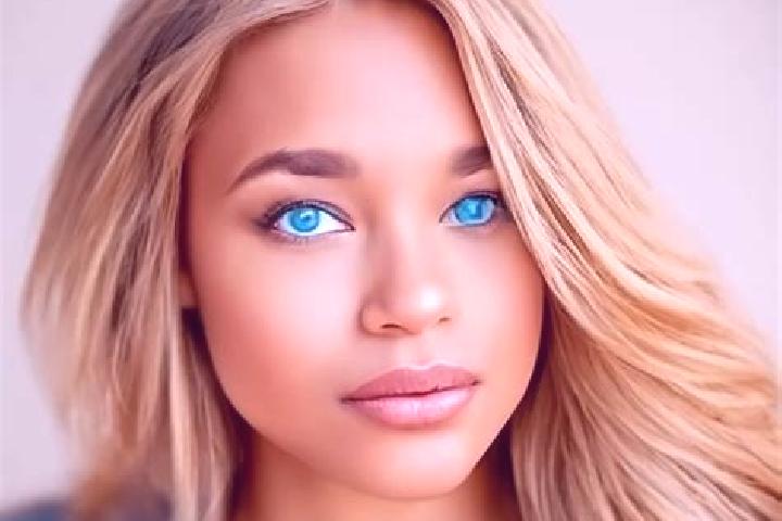 Sophia, 28, a dark blonde blue-eyed latina companion based in Suchan. Offering Girlfriend Experience, Prostate Massage, Couples, Massage. Available for incal...