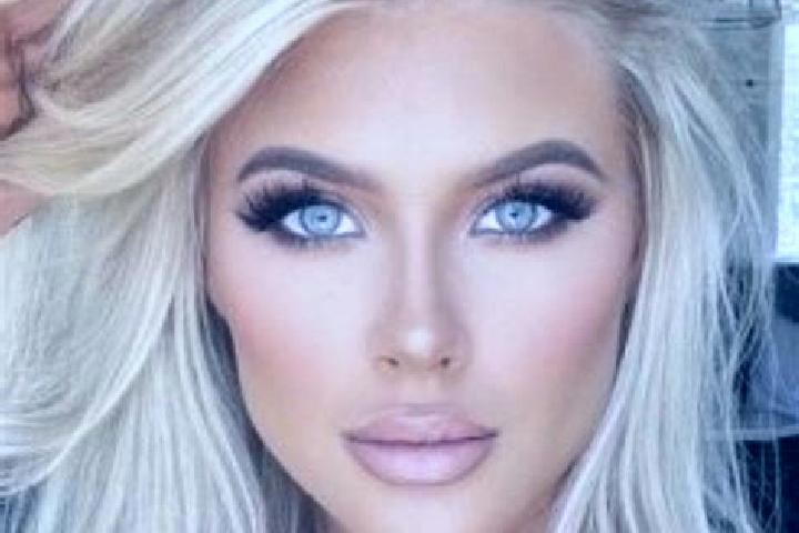 Sophia, 28, a platinum blonde amber-eyed european companion based in Roccantica. Offering Roleplay, A-Level. Available for incall and outcall, overnight book...