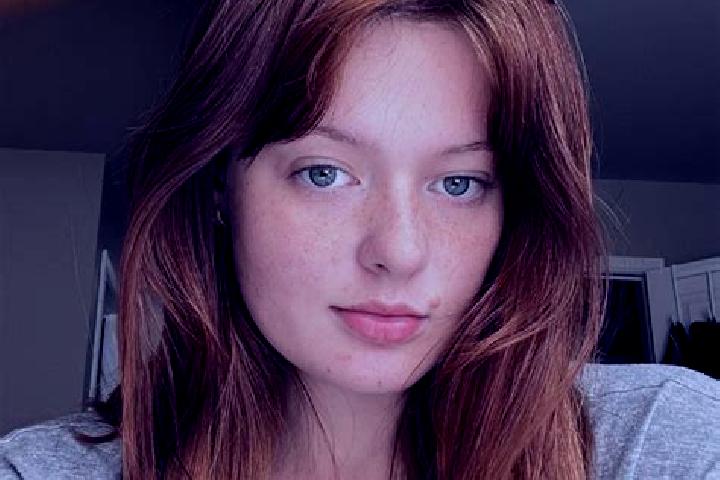Sophia, 28, a red green-eyed caucasian companion based in Sandl. Offering Duos, OWO, Travel Companion, Couples. Available for incall and outcall, day and eve...