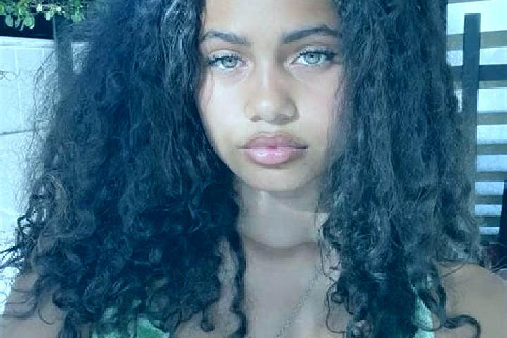 Sophia, 28, a red green-eyed mixed companion based in Andau. Offering Overnight, OWO, Deep French Kissing. Available for incall and outcall, day and evening ...