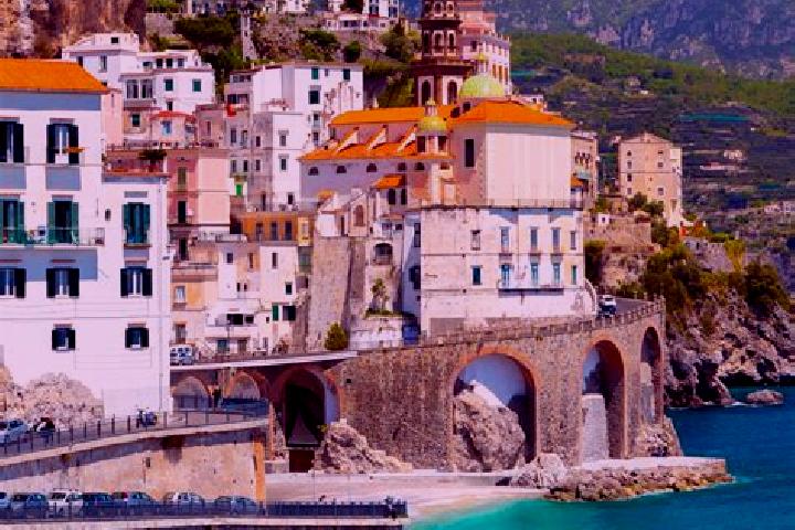 Sophia, 28 — Escort in Floresta, Italy