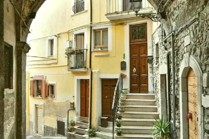 Sophia, 28 — Escort in Pratola Serra, Italy