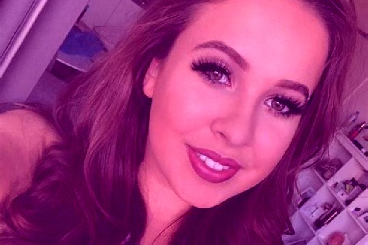 Sophia, 29, a auburn blue-eyed mediterranean companion based in San Simon el Alto. Offering Fetish, OWO, Massage. Available for incall and outcall, overnight...