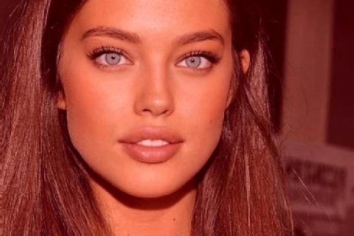 Sophia, 29, a chestnut grey-eyed caucasian companion based in Walhorn. Offering Girlfriend Experience, Erotic Massage, 69, GFE. Available for incall and outc...