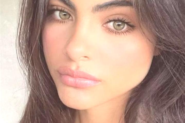 Sophia, 29, a red green-eyed indian companion based in Cabanas de Torres. Offering GFE, CIM, Tantra, Dinner Date. Available for incall and outcall, overnight...