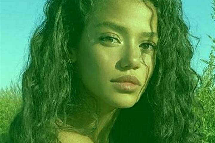 Sophia, 29, a red green-eyed latina companion based in Simonton Lake. Offering Prostate Massage, GFE, Duos, BDSM, Party Girl. Available for incall and outcal...