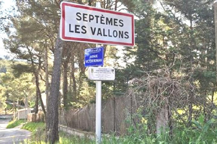 Sophia, 29 — Escort in Septemes-les-Vallons, France