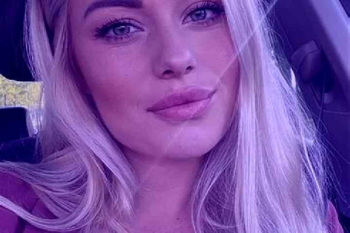 Sophia, 30, a blonde hazel-eyed caribbean companion based in San Antonio de Abajo. Offering Massage, Tantra, BDSM. Available for incall and outcall, overnigh...
