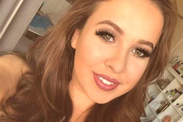 Sophia, 30, a brunette amber-eyed caribbean companion based in Paibi. Offering Dinner Date, Striptease, 69. Available for incall and outcall, day and evening...