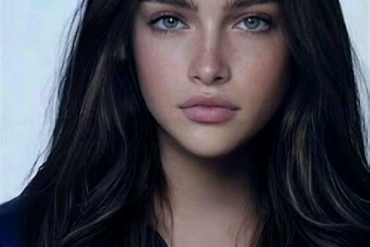 Sophia, 30, a brunette grey-eyed caucasian companion based in Shenandoah Shores. Offering Dinner Date, CIM, Girlfriend Experience. Available for incall and o...
