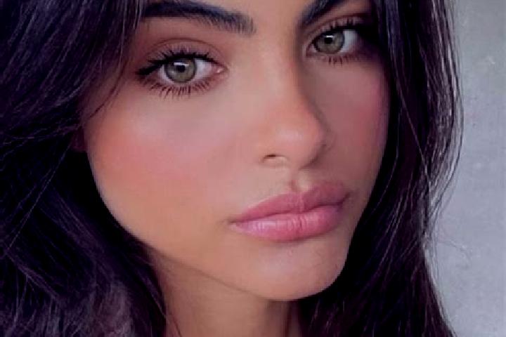 Sophia, 30, a chestnut dark-eyed indian companion based in Merbein. Offering Roleplay, Couples, Fetish, BDSM, Erotic Massage. Available for incall and outcal...