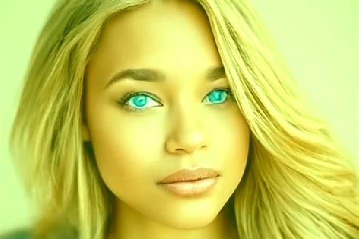Sophia, 30, a dark blonde blue-eyed latina companion based in Margarida Manuel. Offering Couples, OWO, Domination. Available for incall and outcall, overnigh...