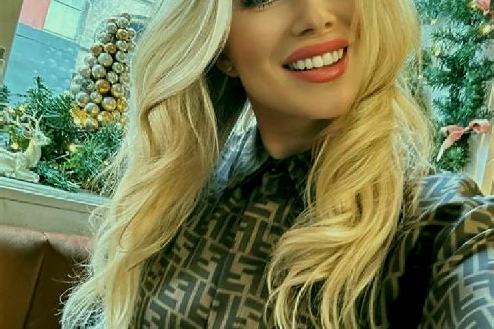 Sophia, 30 — Escort in Boyer, France