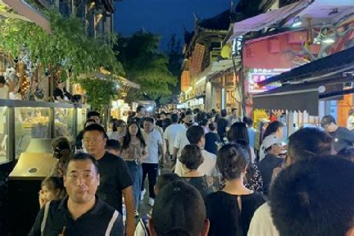 Sophia, 30 — Escort in Chengnan, China