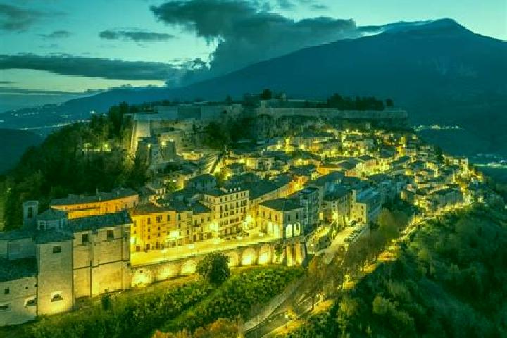 Sophia, 30 — Escort in Torano Castello, Italy