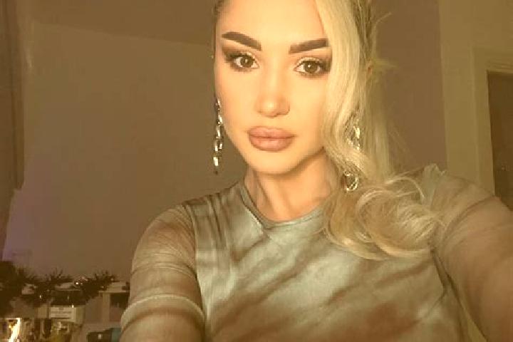 Sophia, 31, a auburn green-eyed slavic companion based in Puente Nacional. Offering Travel Companion, GFE, Dinner Date. Available for incall and outcall, ove...