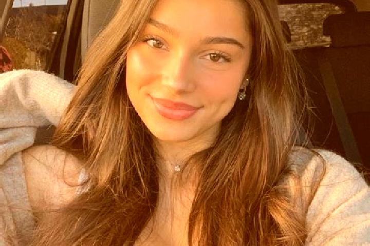 Sophia, 31, a brunette blue-eyed mixed companion based in Doslidne. Offering Dinner Date, Tantra, 69, A-Level. Available for incall and outcall, overnight bo...