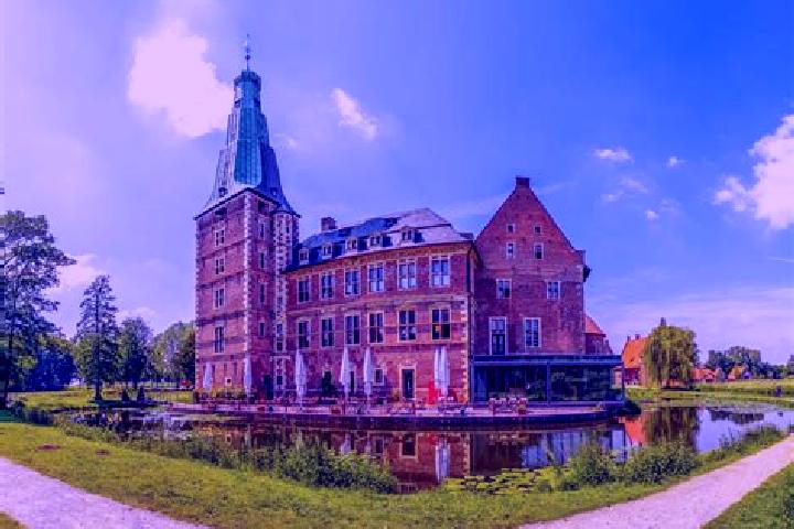 Sophia, 31 — Escort in Ladbergen, Germany