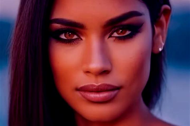 Sophia, 32, a auburn brown-eyed latina companion based in Bhagirathpur. Offering Dinner Date, Massage, GFE. Available for incall and outcall, day and evening...