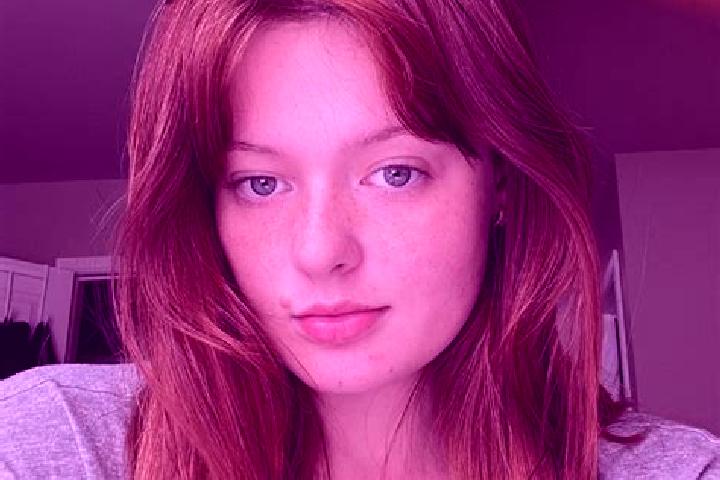 Sophia, 32, a auburn grey-eyed mixed companion based in Lymington. Offering OWO, Fetish, Overnight. Available for incall and outcall, day and evening dates.