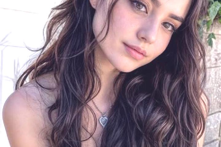 Sophia, 32, a black hazel-eyed middle eastern companion based in Spesenroth. Offering A-Level, Duos, Couples, Roleplay. Available for incall and outcall, day...