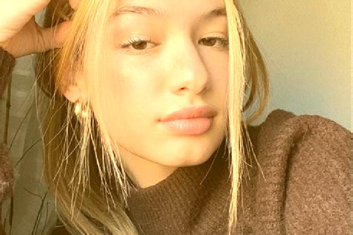 Sophia, 32, a blonde brown-eyed caucasian companion based in Ghyvelde. Offering Couples, Fetish, Domination, Tantra. Available for incall and outcall, overni...