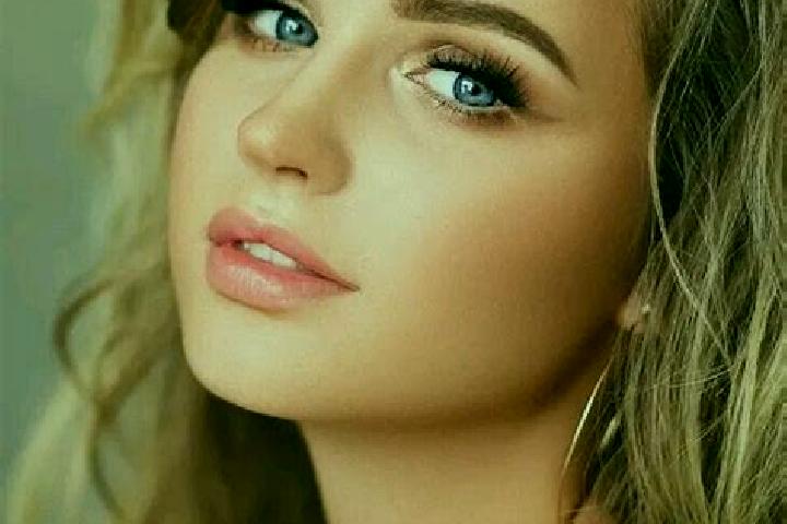 Sophia, 32, a dark blonde blue-eyed slavic companion based in La Presita. Offering Party Girl, Striptease, Tantra, Deep French Kissing. Available for incall ...