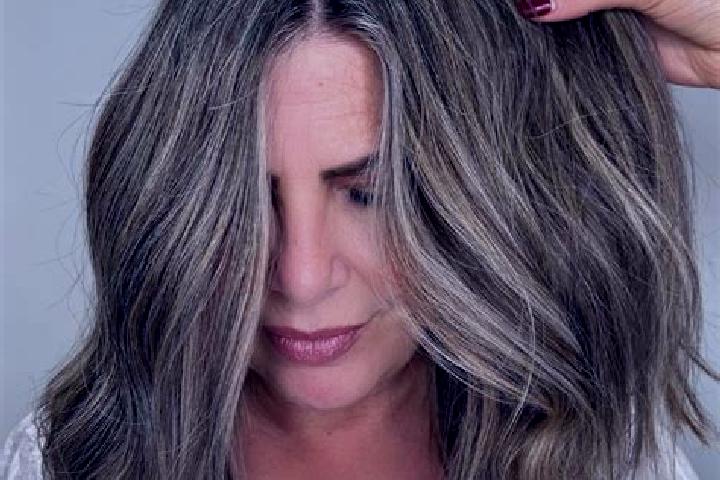 Sophia, 32, a dark blonde grey-eyed latina companion based in Chidian. Offering Travel Companion, 69, Massage. Available for incall and outcall, overnight bo...